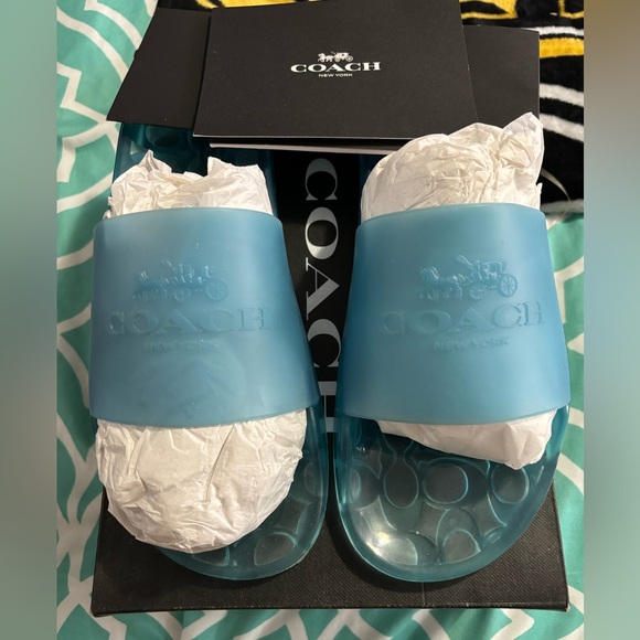 Coach Ulyssa Rubber Slide - Picture 4 of 5